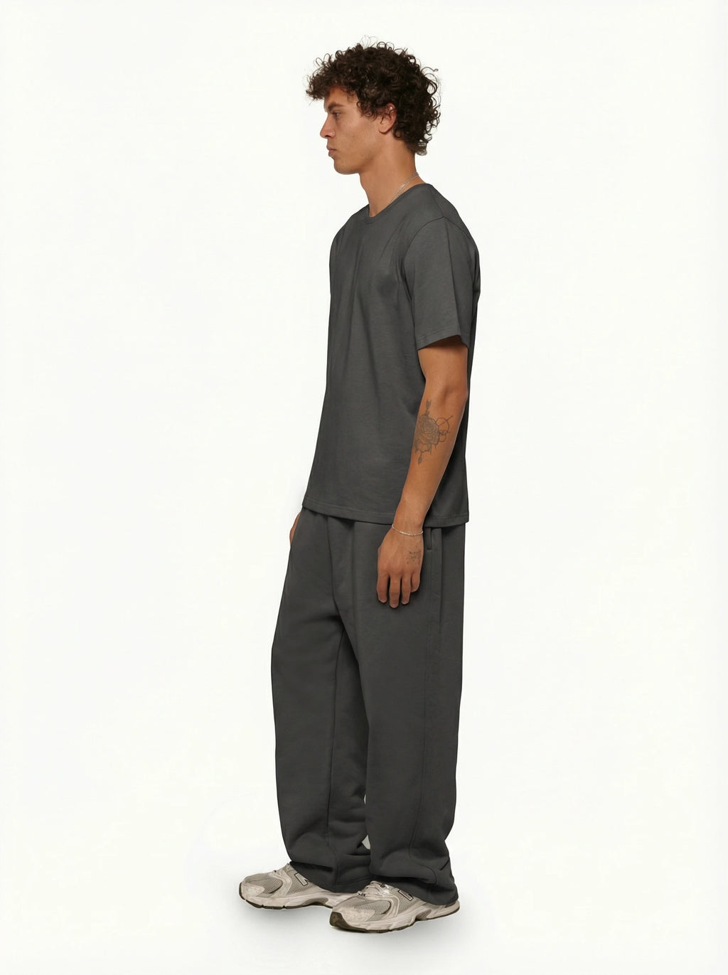 Essential T-Shirt 100% Cotton - Slim Fit