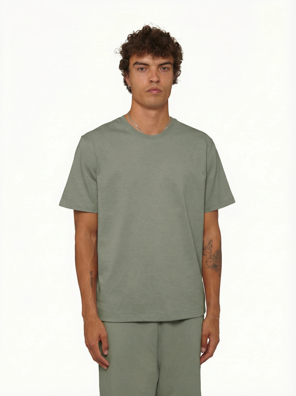 Essential T-Shirt 100% Cotton - Slim Fit